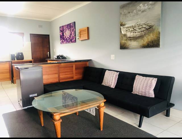 2 BEDROOM APARTMENT FOR SALE IN MARGATE BEACH
